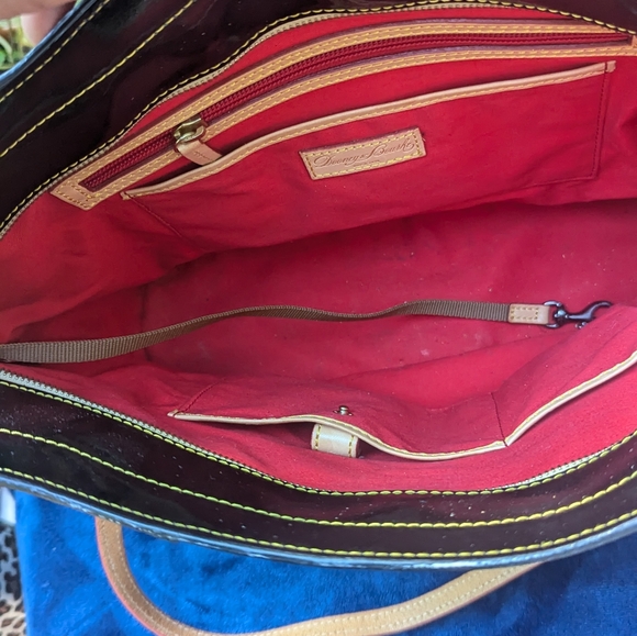 Dooney and Bourke pattern leather tote - Picture 5 of 7